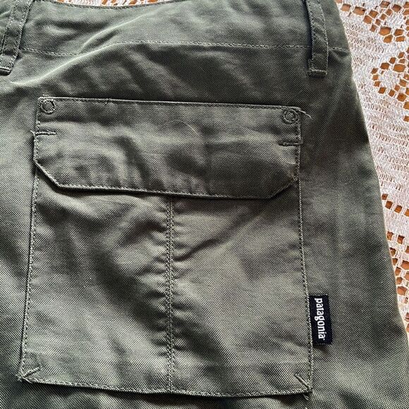 EXCELLENT CONDITION WOMEN’S SIZE 10 PATAGONIA TECH PANTS - Picture 5 of 6